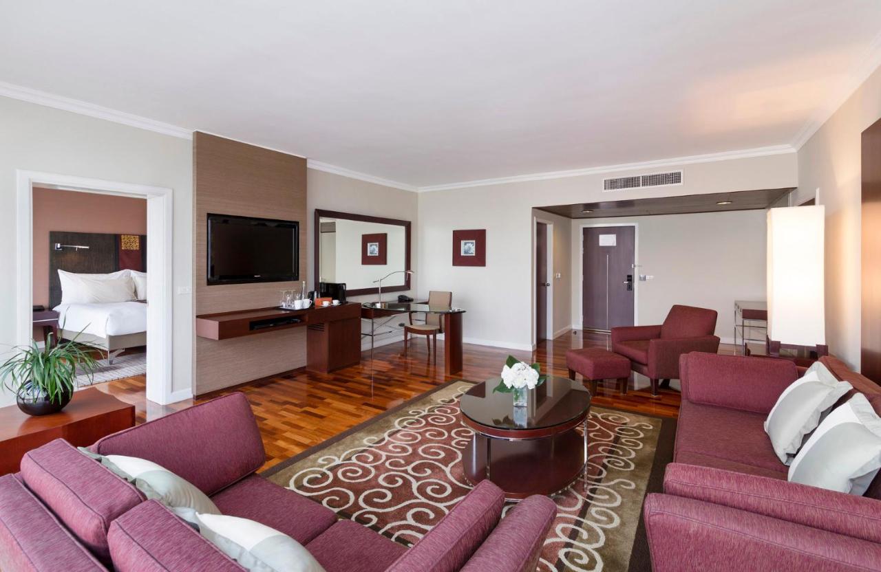 Pullman Bangkok Hotel G Екстер'єр фото Suite at the Hilton Athens