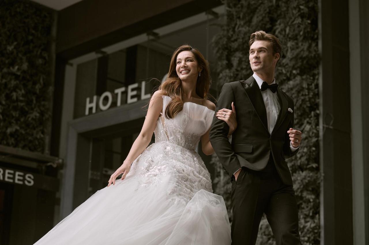 Pullman Bangkok Hotel G Екстер'єр фото Wedding couple