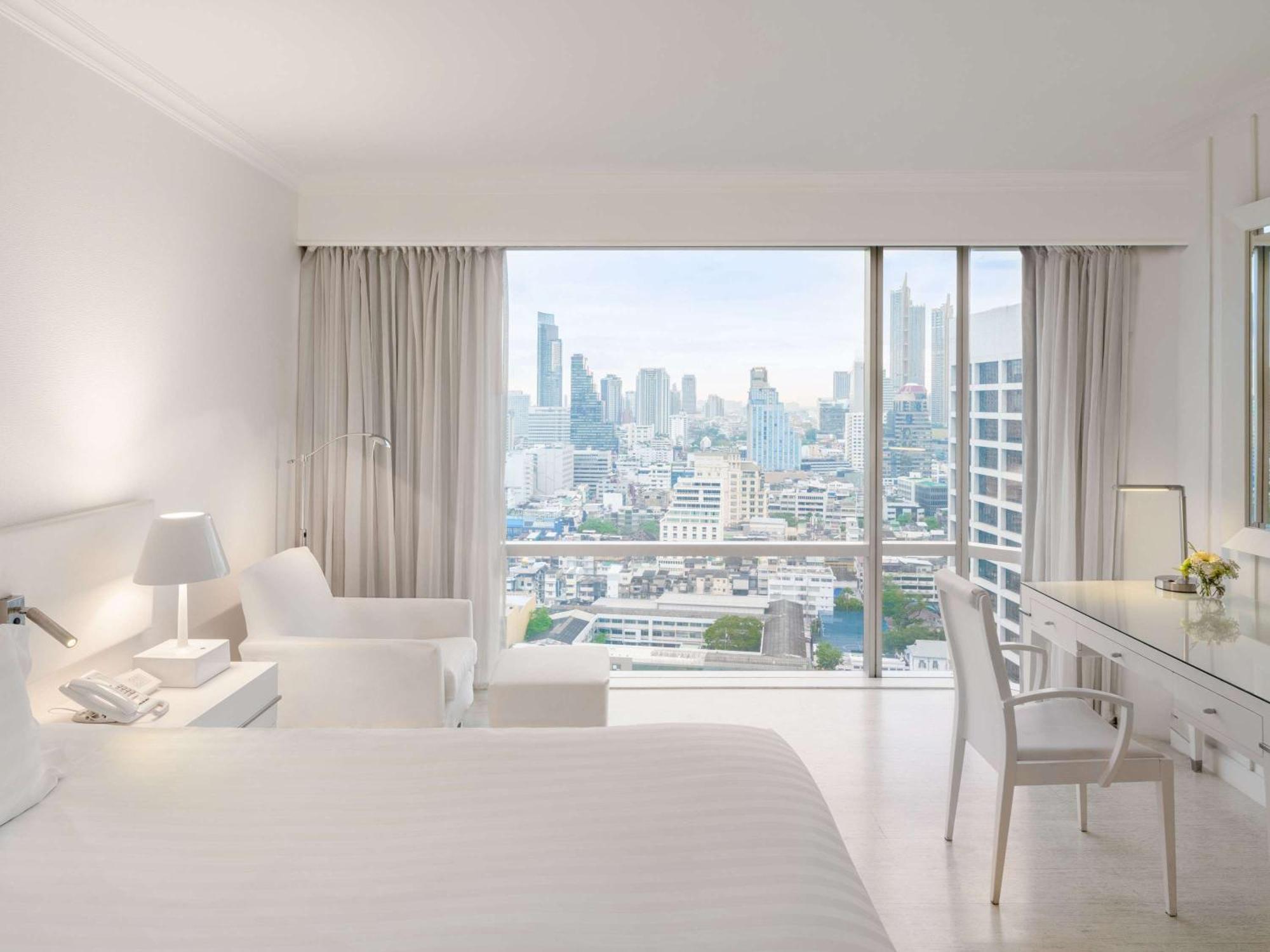 Pullman Bangkok Hotel G Екстер'єр фото A room at the hotel