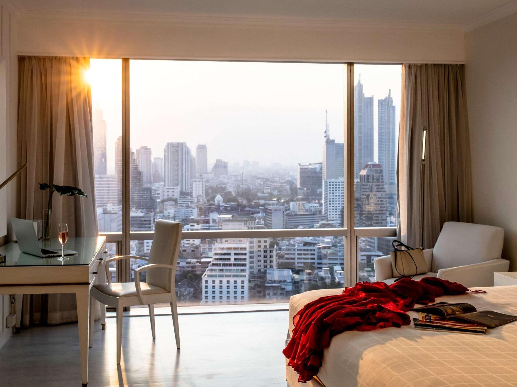 Pullman Bangkok Hotel G Екстер'єр фото A room at the hotel