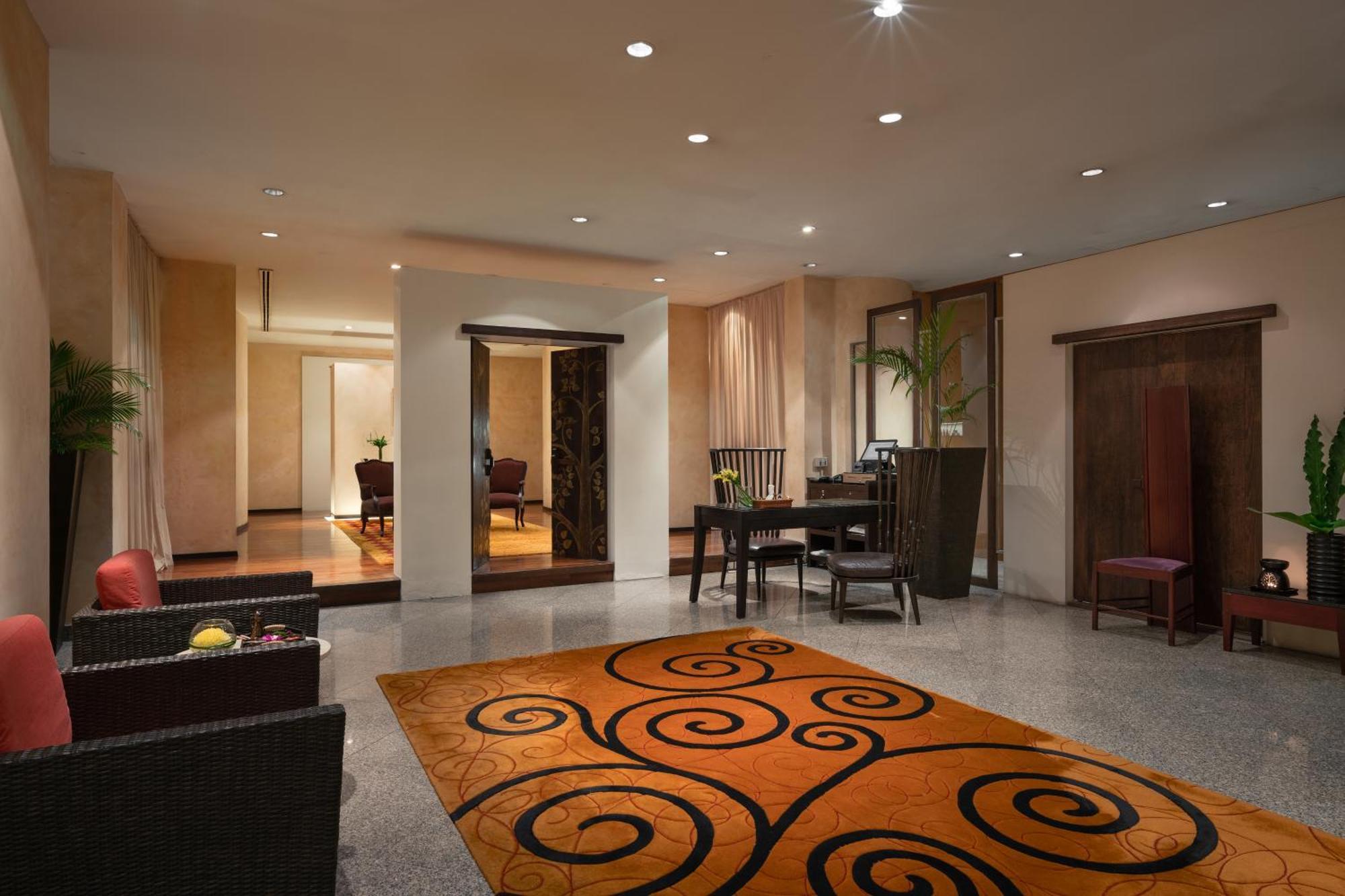 Pullman Bangkok Hotel G Екстер'єр фото A suite at the Mandarin Oriental, Kuala Lumpur